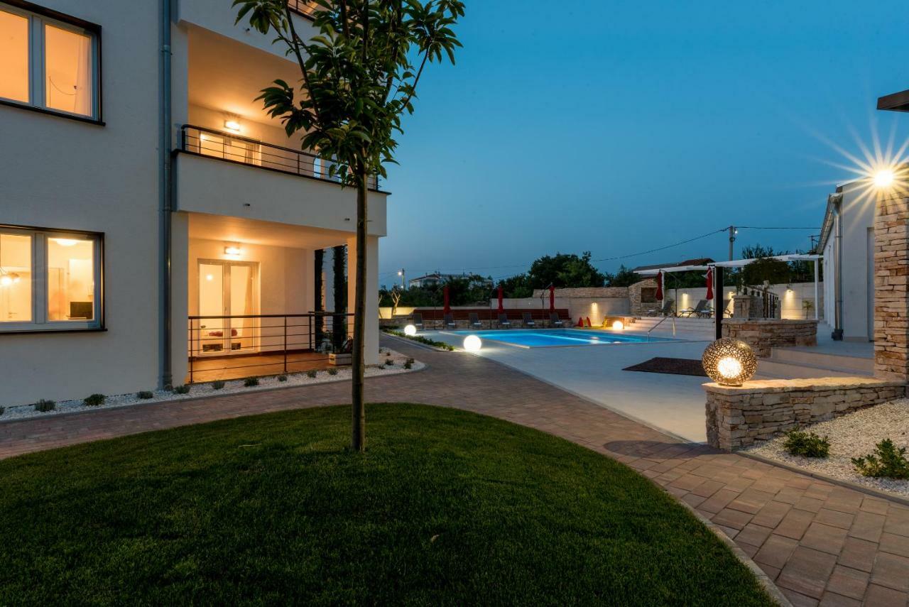 Villa Anja 2Nd Floor Peroj Exterior foto